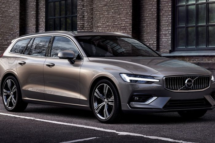 VOLVO V40 HATCHBACK T3 152PS INSCRIPTION 5DR